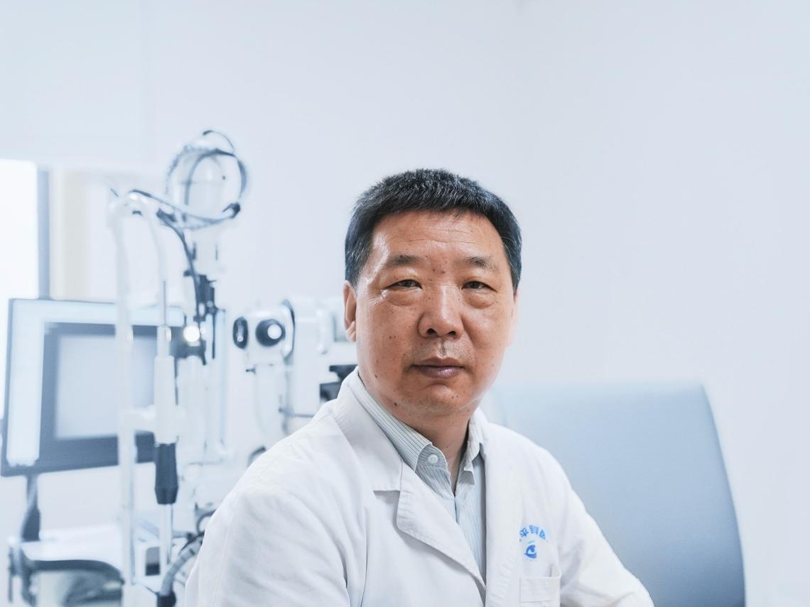 Kuvassa prof. Guo Haike 