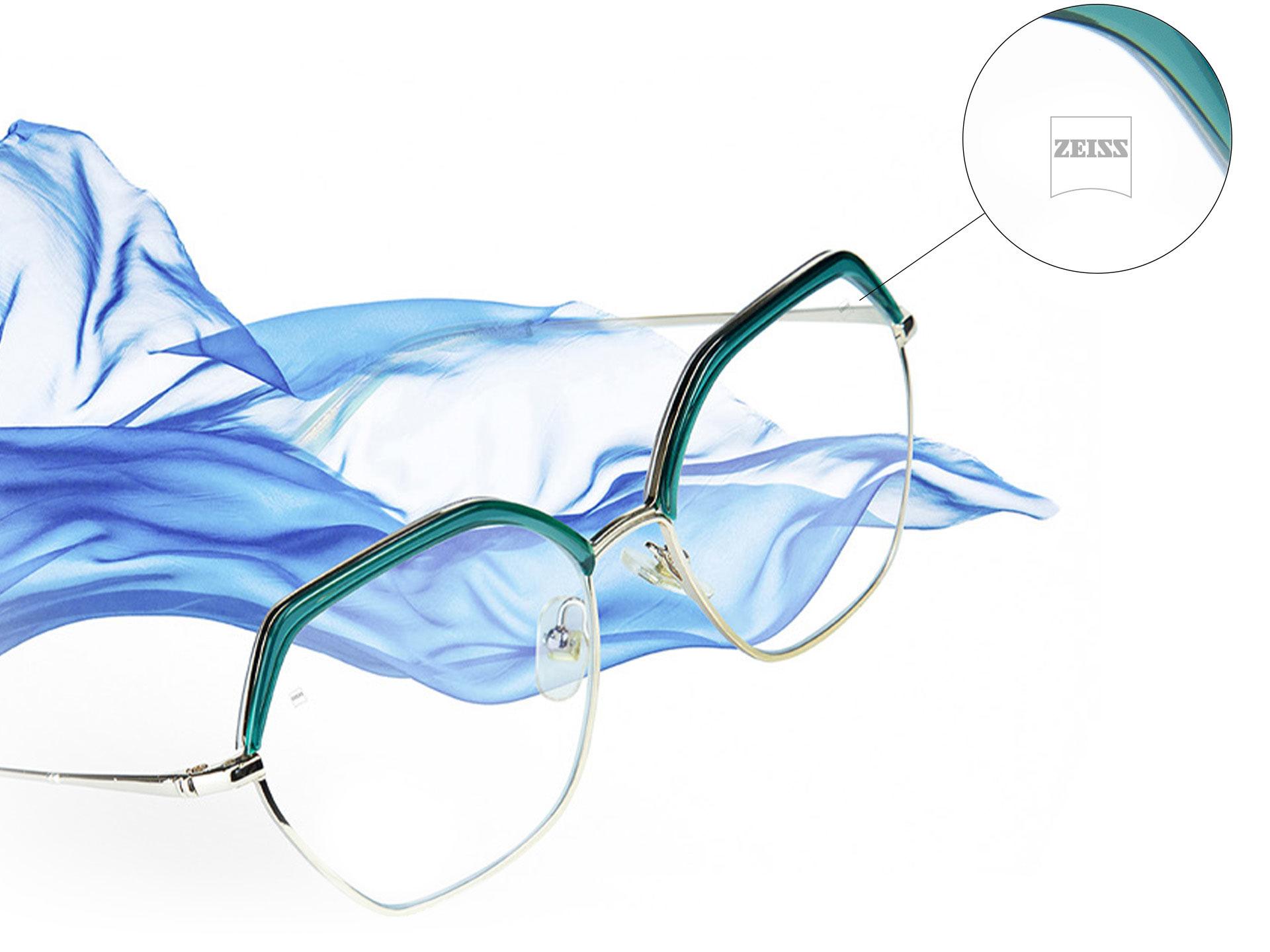 ZEISS Progressive Light 2 -linssit ja zoomaus ZEISS-kaiverrukseen.